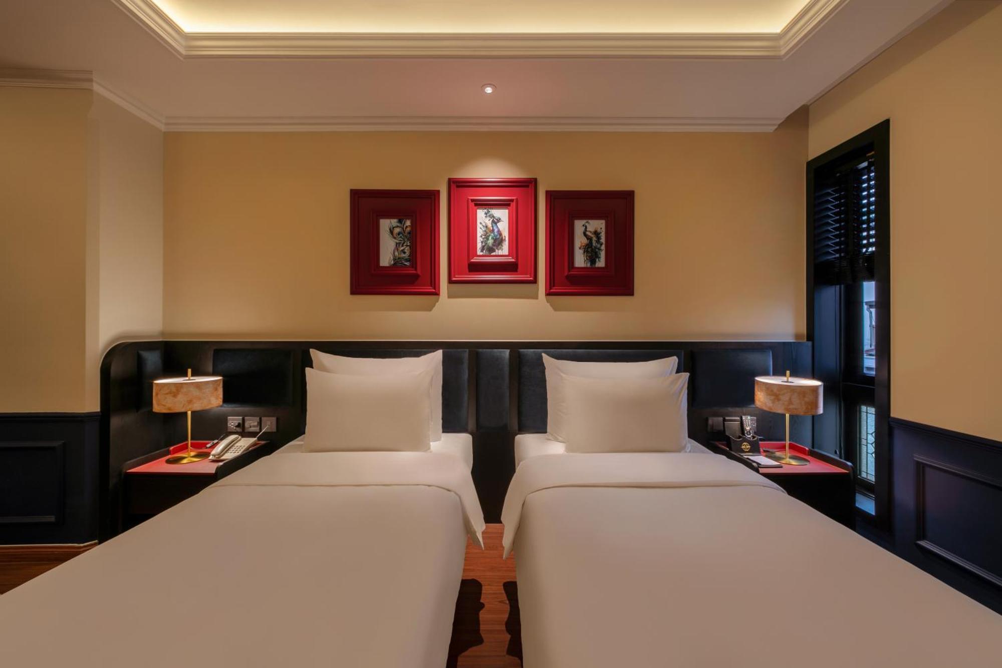 Champton Hanoi Hotel Exterior photo