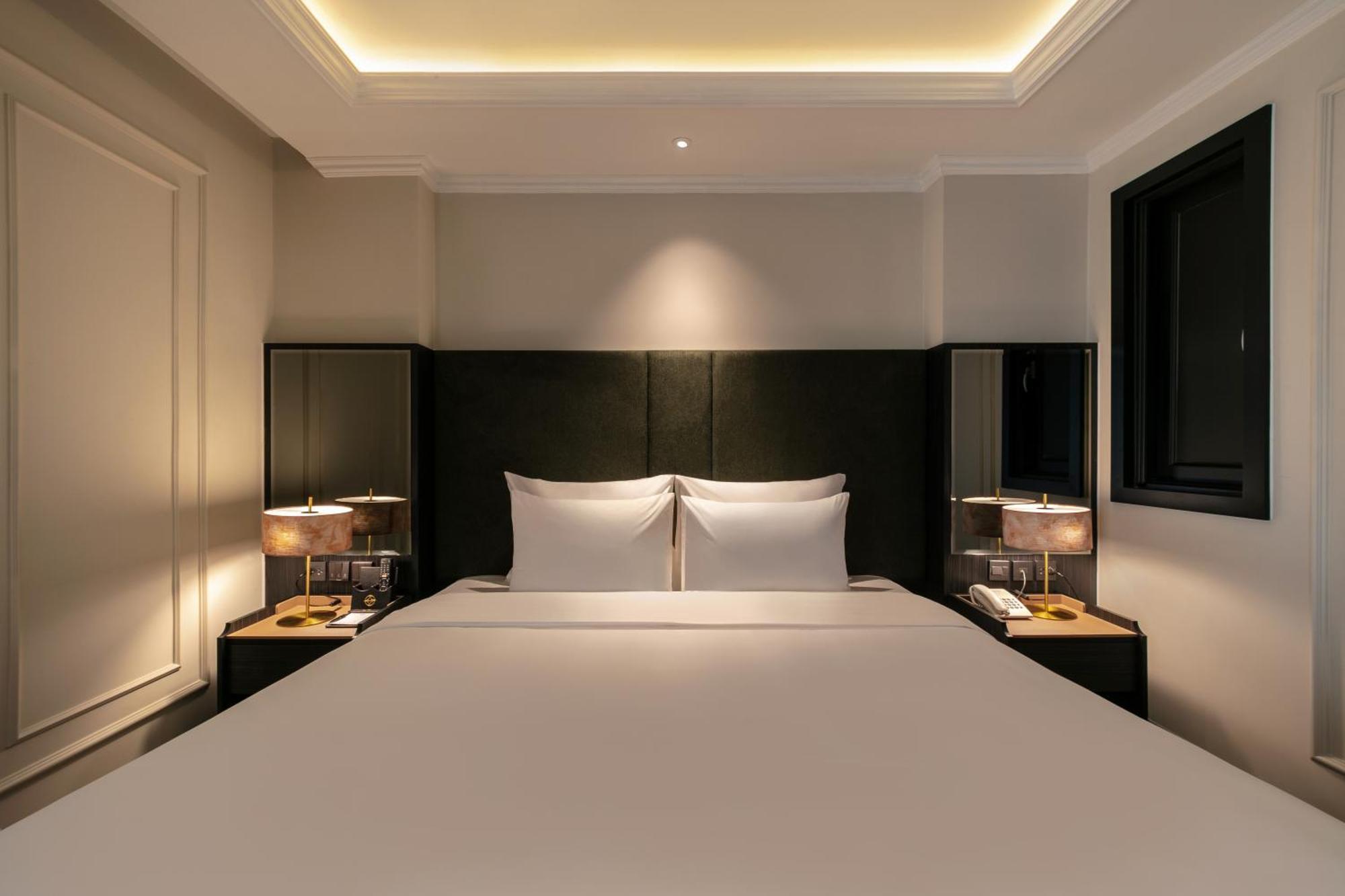 Champton Hanoi Hotel Exterior photo