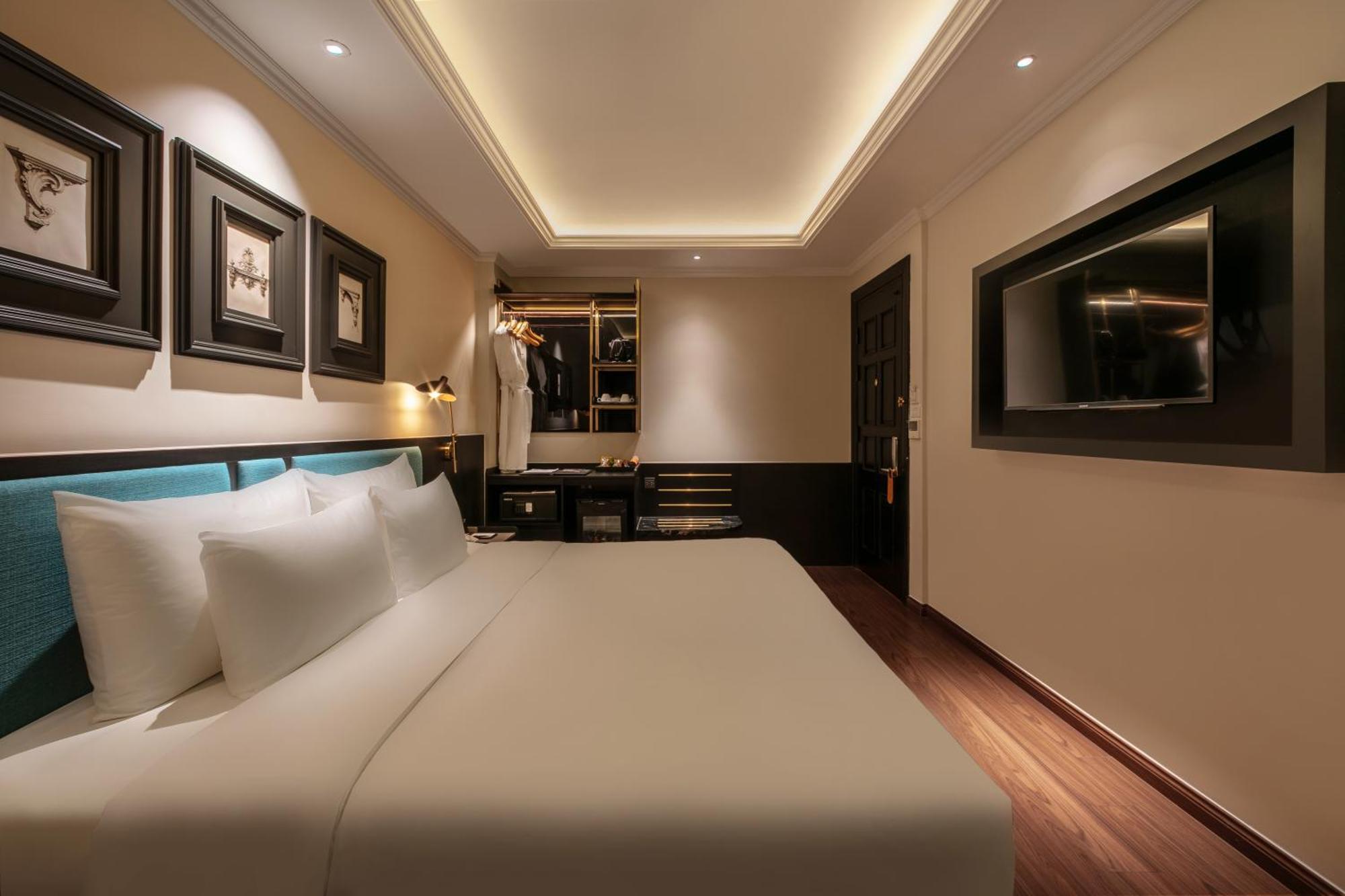 Champton Hanoi Hotel Exterior photo