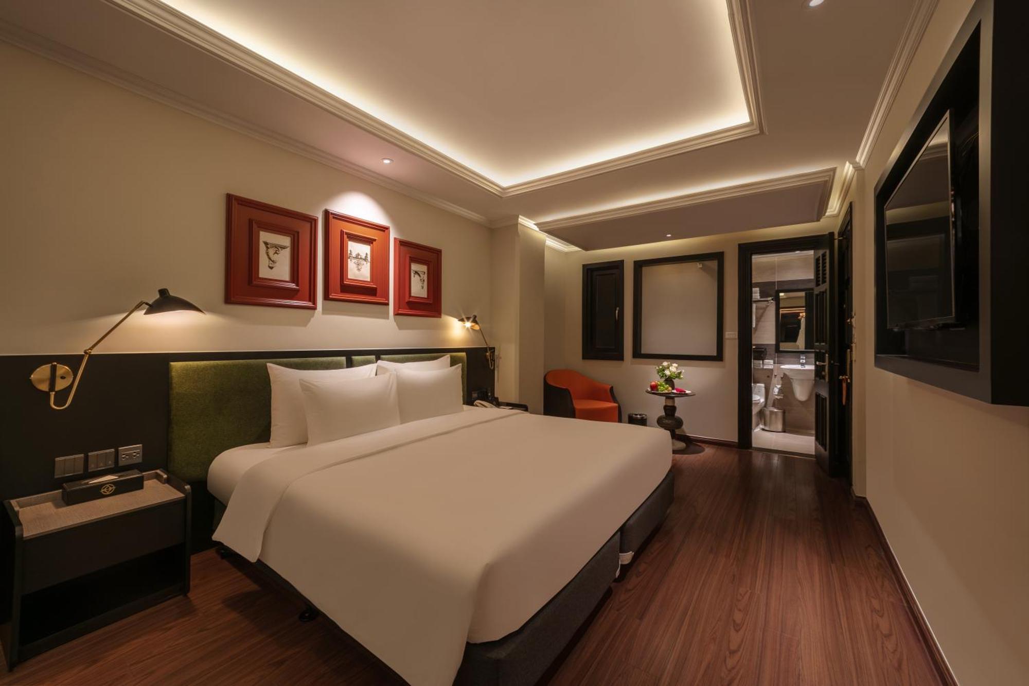 Champton Hanoi Hotel Exterior photo